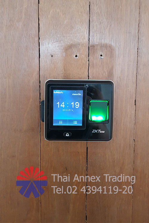 เครื่องสแกนลายนิ้วมือ zk sf300